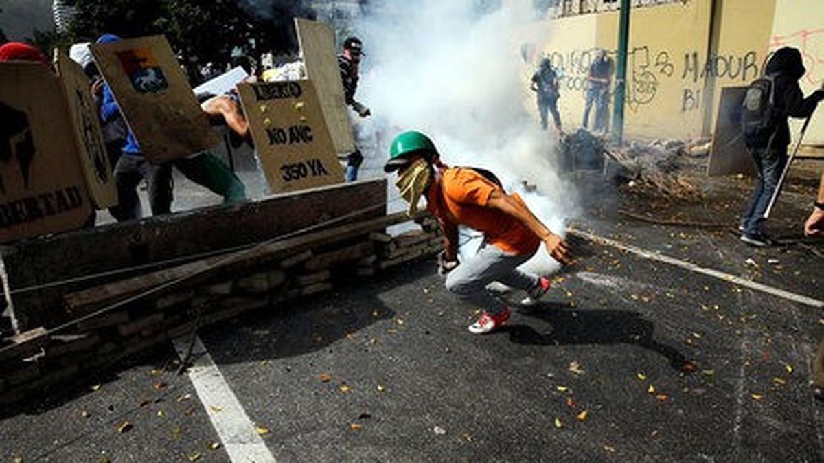 Venezuela\'da Taraflar Geri Adım Atmıyor