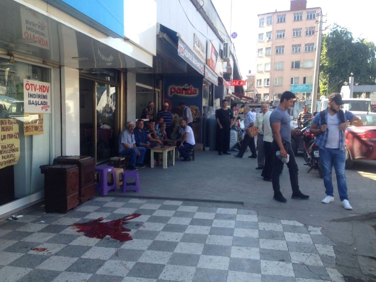 Zonguldak\'ta Bıçaklı Kavga: 1 Yaralı