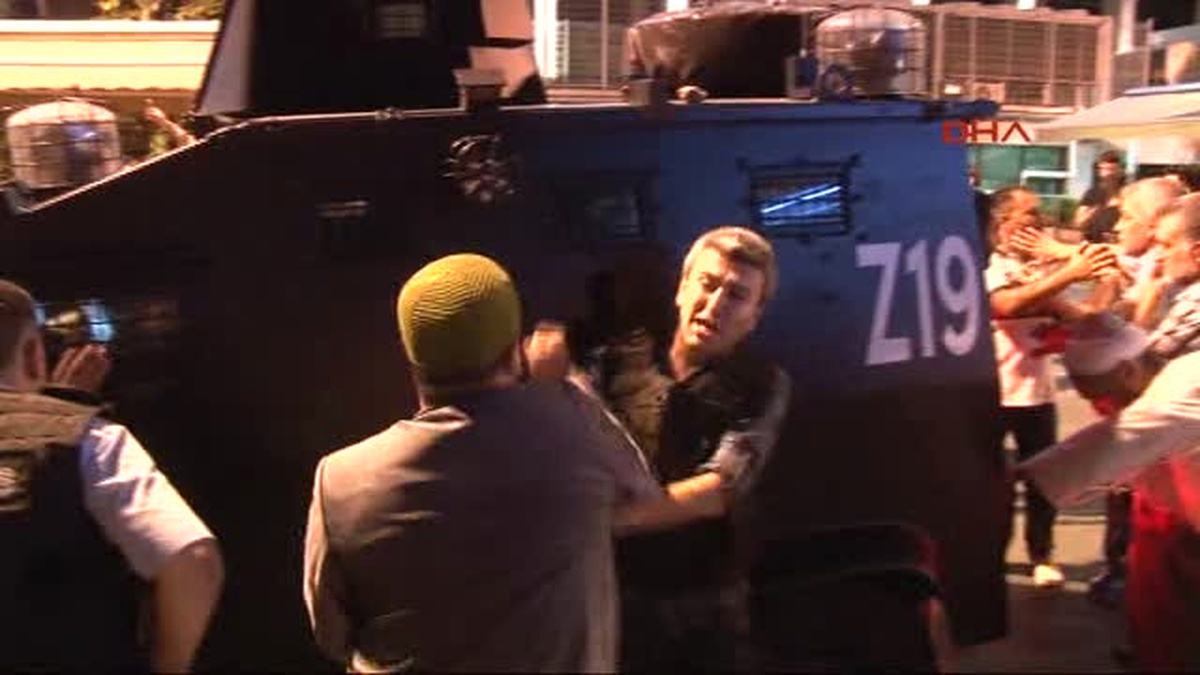 15 Temmuz Gecesinin Dha Kamerasına Yansıyan En Çarpıcı Anları -5