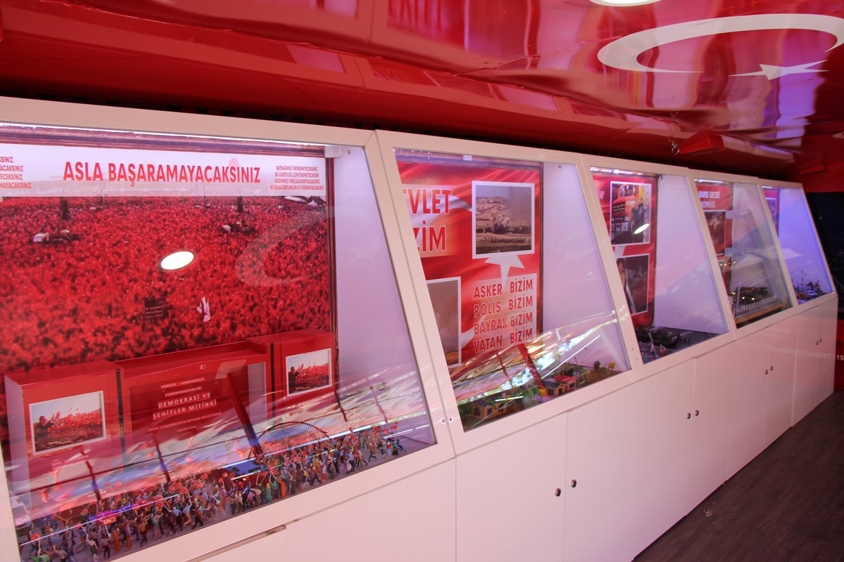 15 Temmuz ve Çanakkale Müze Otobüsleri Seydişehir\'de