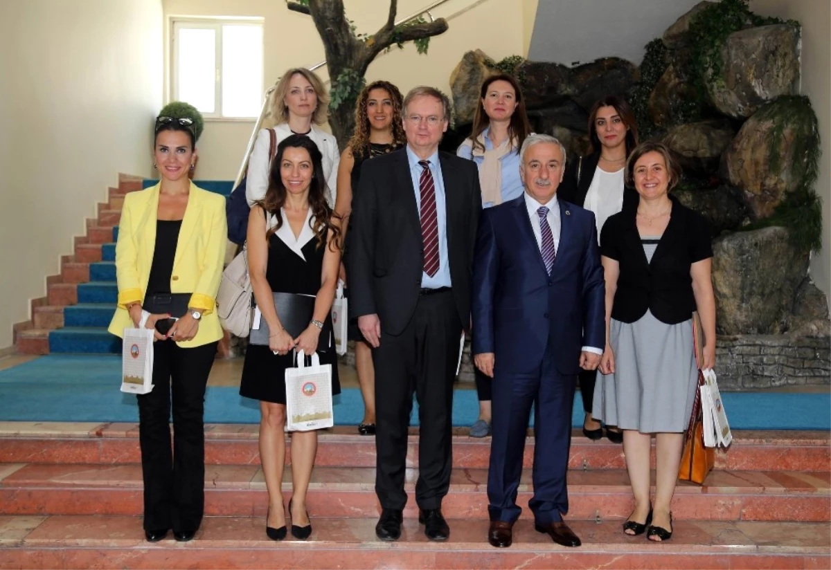 AB Türkiye Delegasyon Başkanı ve Büyükelçi Christian Bergervali Kamçı\'yı Ziyaret Etti