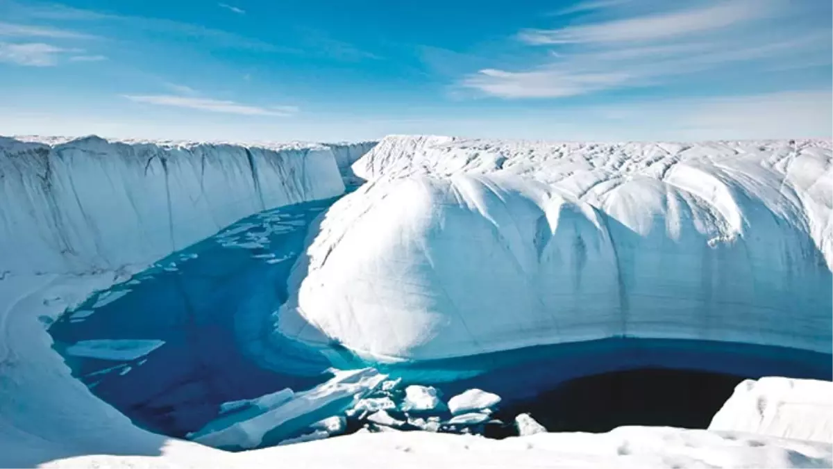 Antarktika\'dan Kıbrıs\'ın Üçte İkisi Büyüklüğünde Buzdağı Koptu