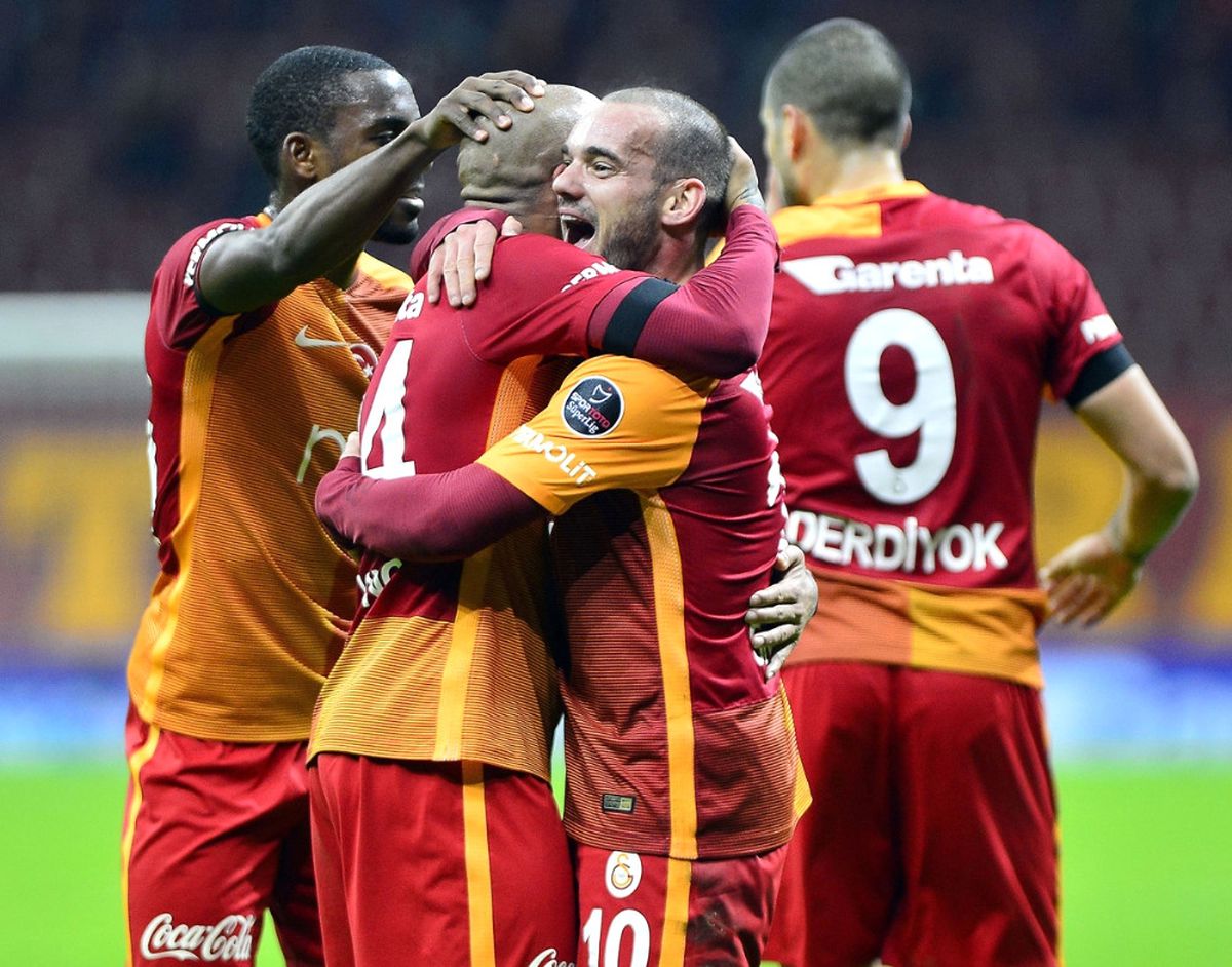 Aslan Deplasmanda Kükreyemiyor