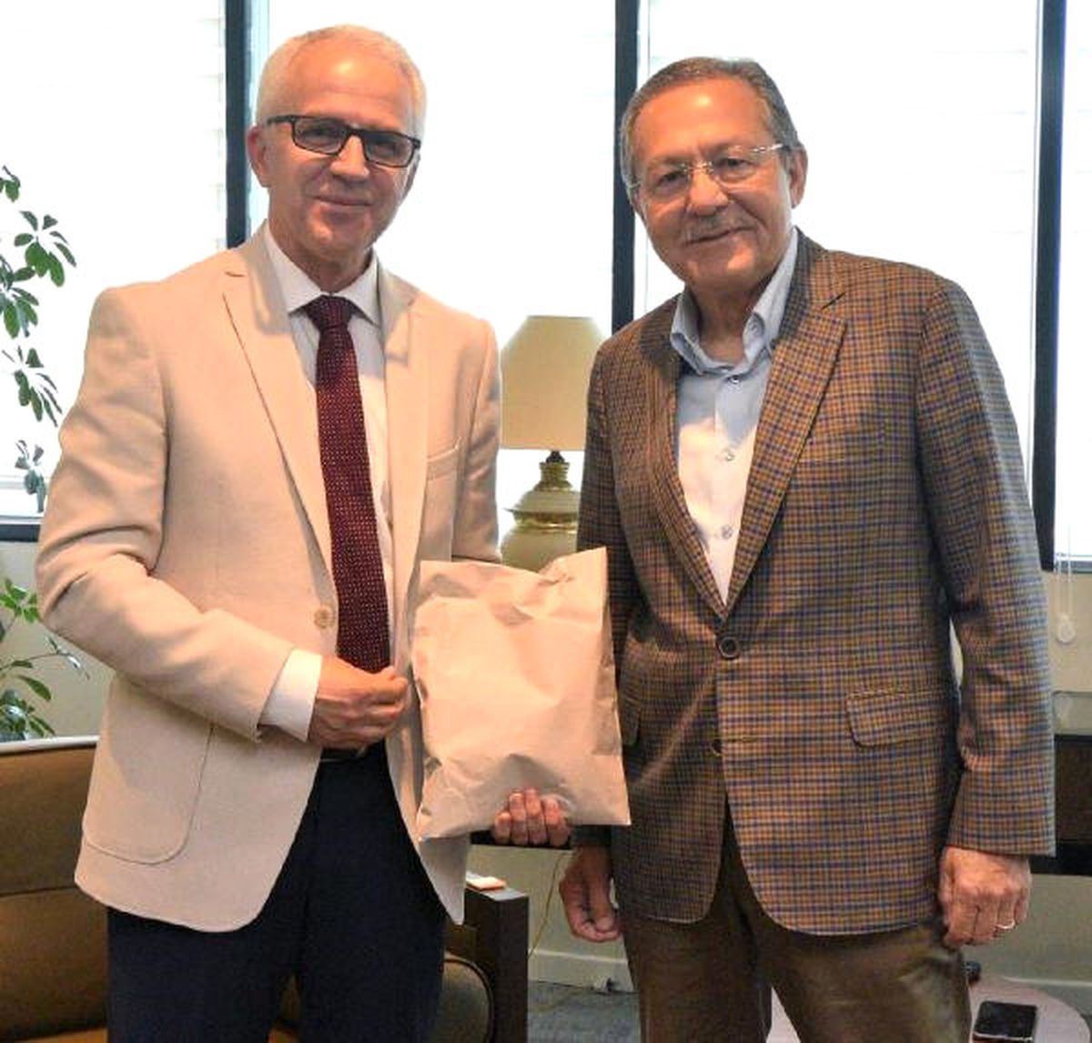 Balıkesirspor\'a Destek Sürecek