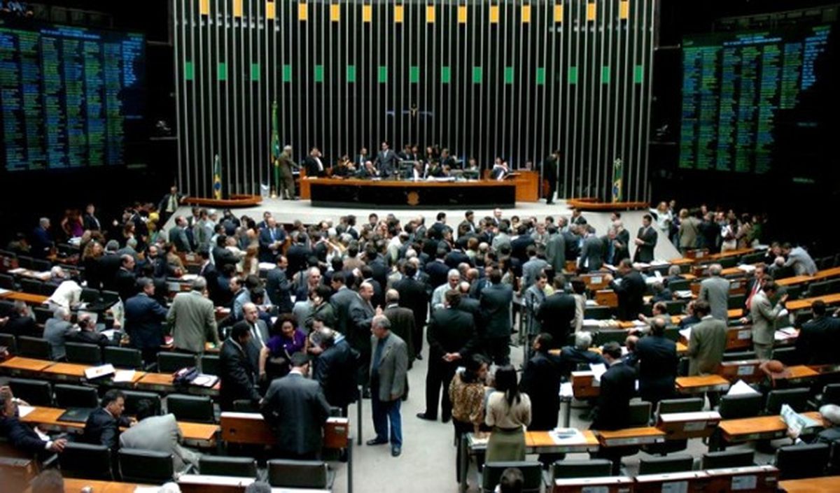 Brezilya\'da Tartışmalı Çalışma Reformu Onaylandı