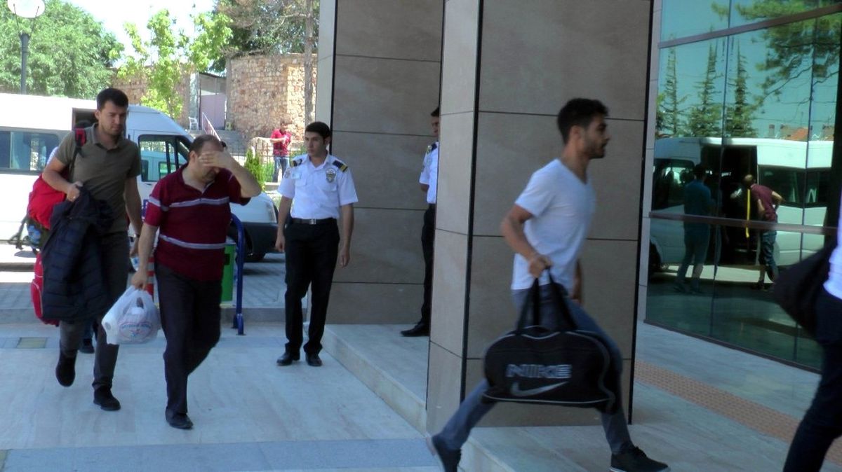 Bylock Operasyonunda 12 Kişi Adliyeye Sevk Edildi