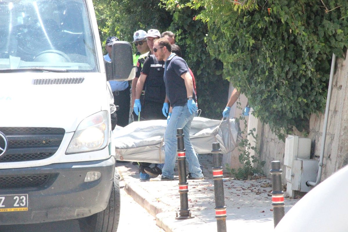 Deaş\'lı 4 Teröristin Cesedi Daha Evden Çıkarıldı