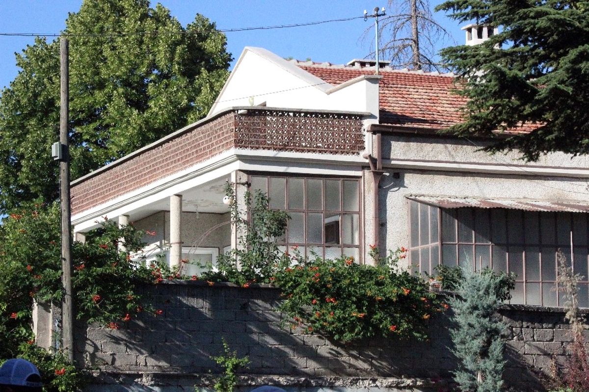 Deaş\'lı Teröristler Askeri Servis Güzergahındaki Villada Öldürüldü