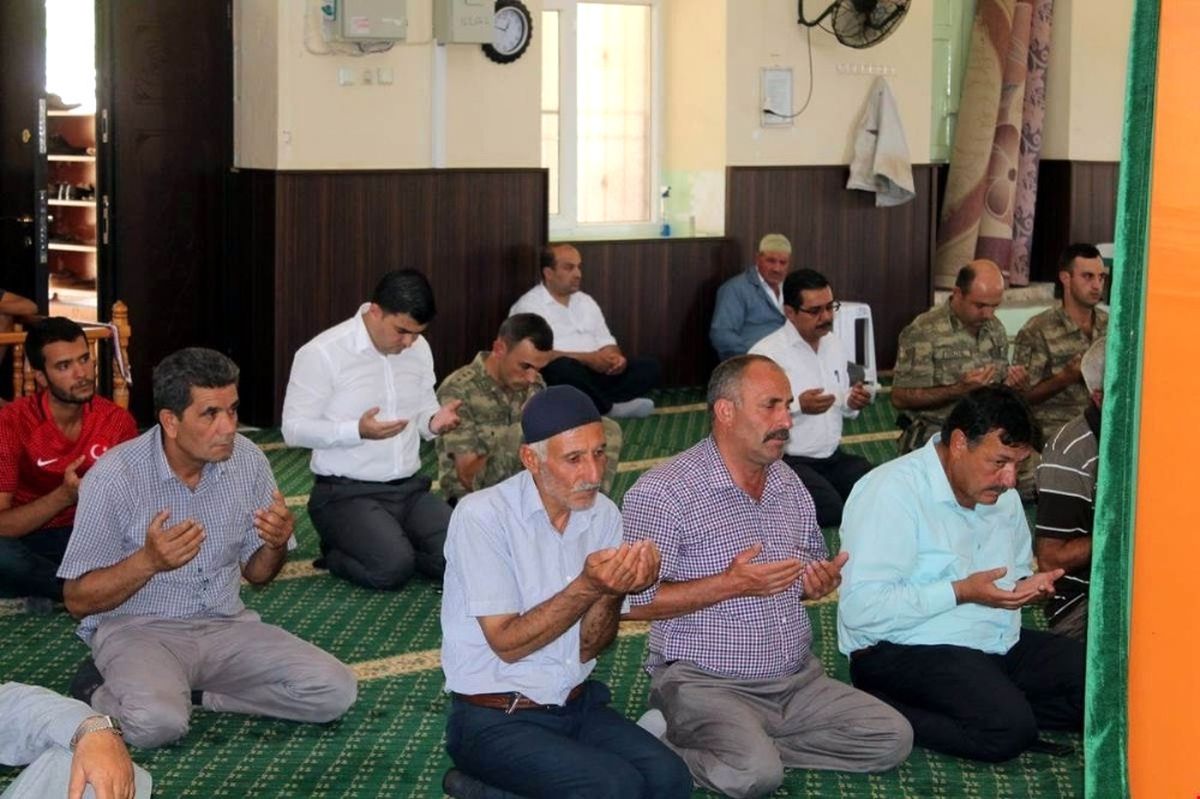 Elbeyli\'de 15 Temmuz Şehitleri Anıldı