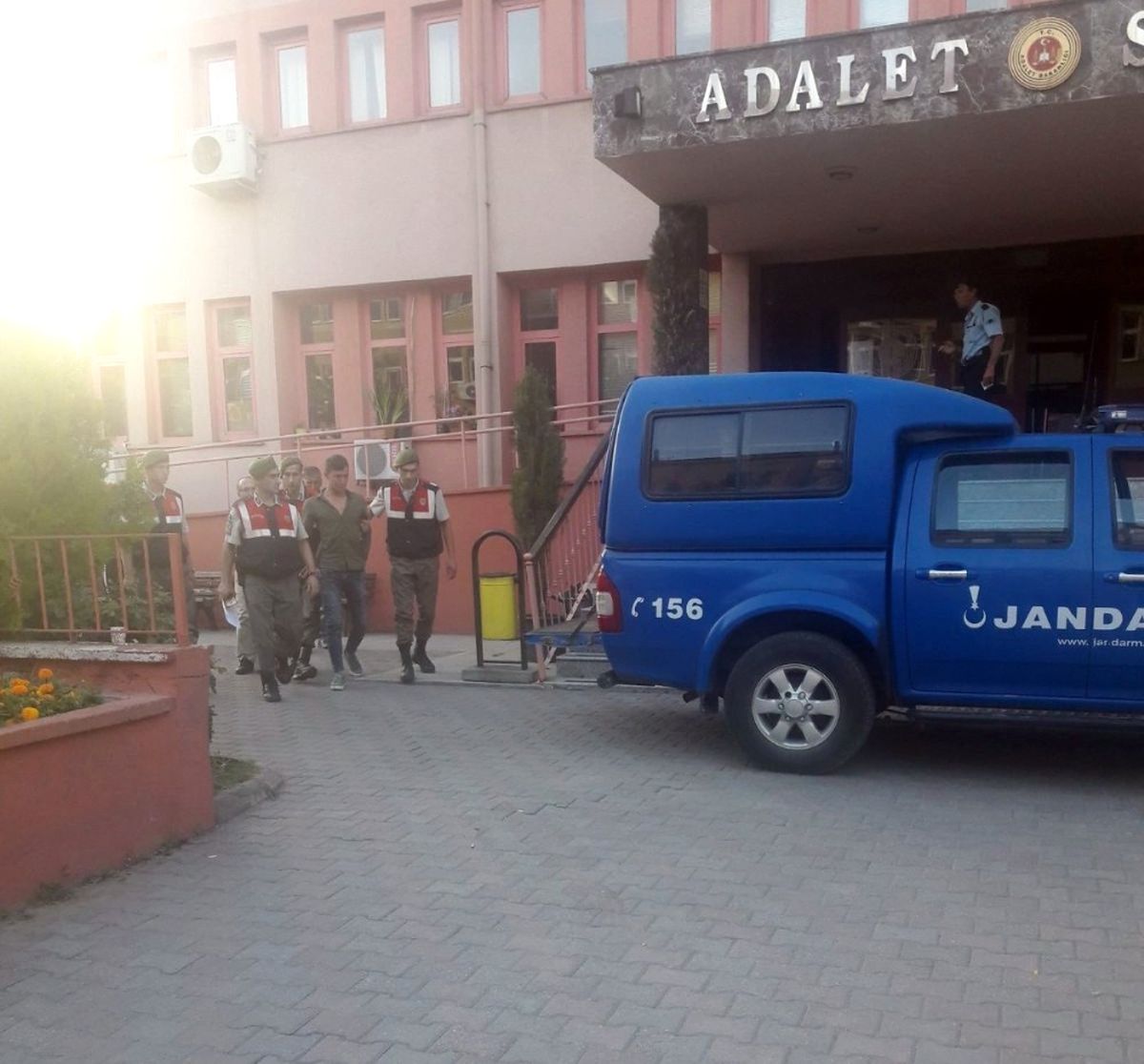 Evden Av Tüfeği Çalan Şahıs Tutuklandı