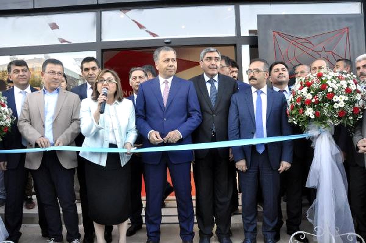 Gaziantep\'te 15 Temmuz Demokrasi Müzesi Açıldı
