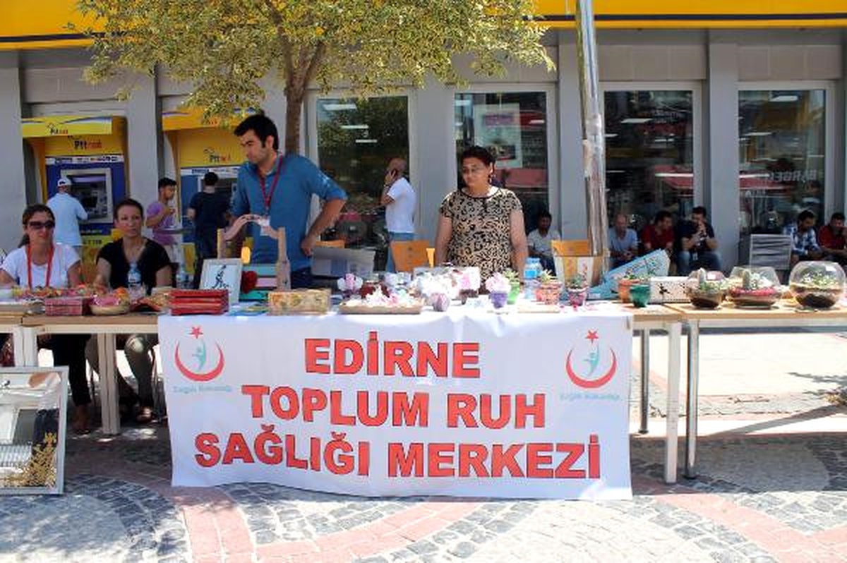 Hastaların Eserleri Tire Hastanesi\'nde Sergilendi
