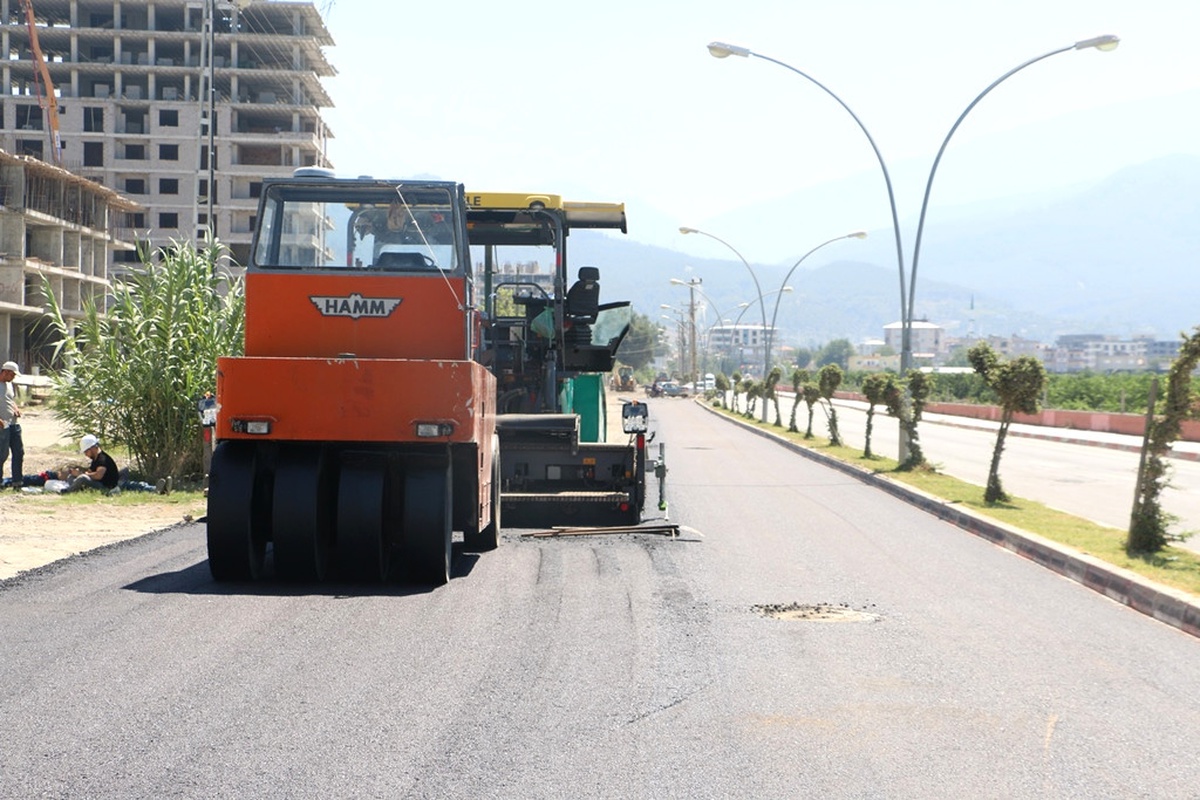 HBB\'den Dörtyol\'a Beton Asfaltlı Sağlam Çözüm