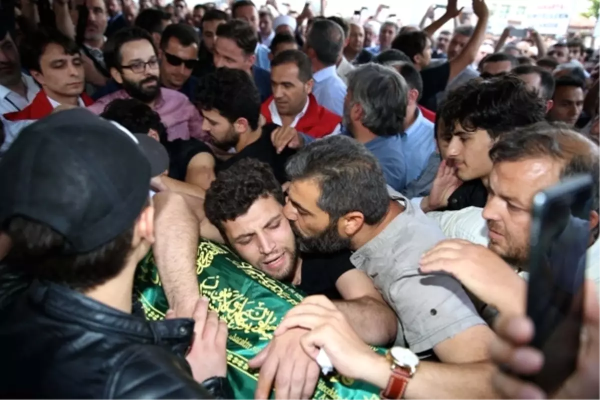 Katledilen Suriyeli Kadının Eşi: Katillerle Her Gün Yemeğimizi Paylaşırdık