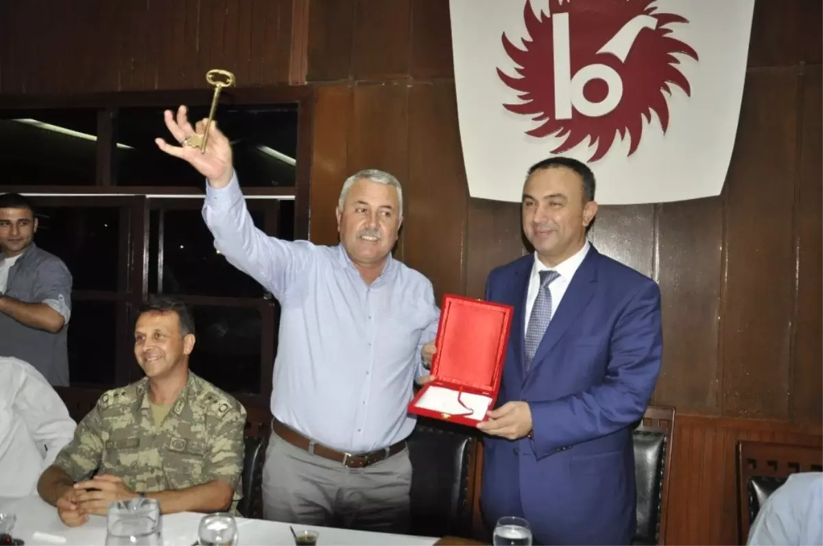 Kaymakam Soytürk\'e Veda Yemeği