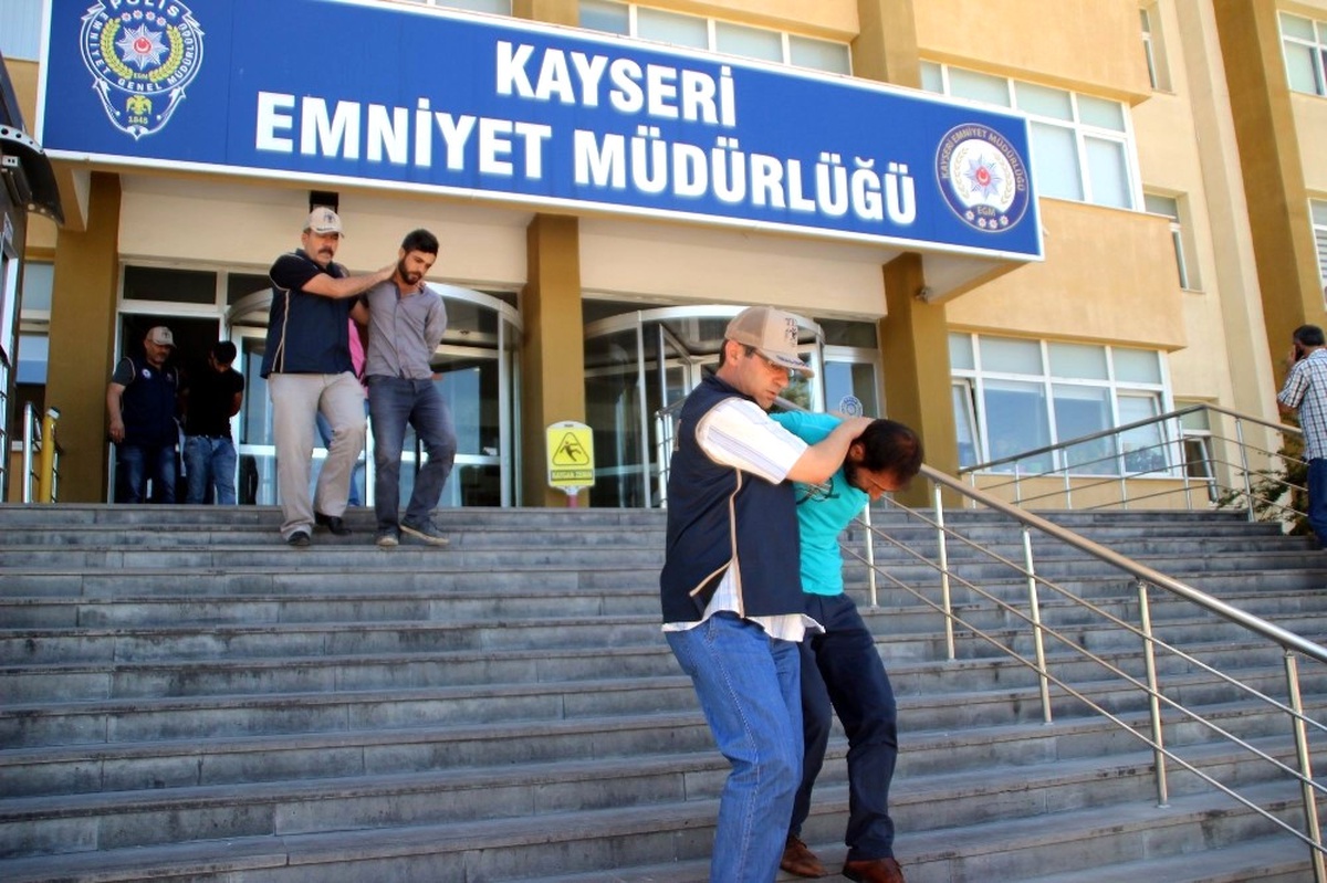 Kayseri\'de Pkk/kck Propagandası Yapan 6 Kişi Tutuklandı