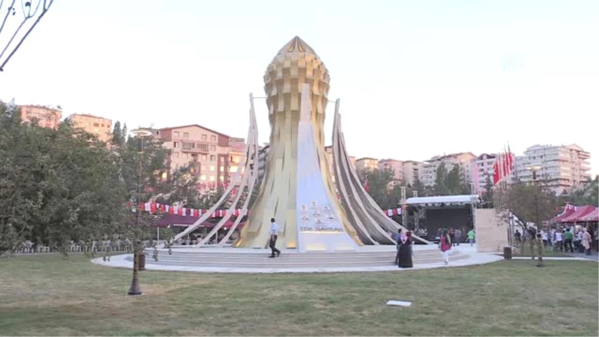 Keçiören\'de 15 Temmuz Şehitler Anıtı\'nda "Demokrasi Nöbetleri" Başlatıldı