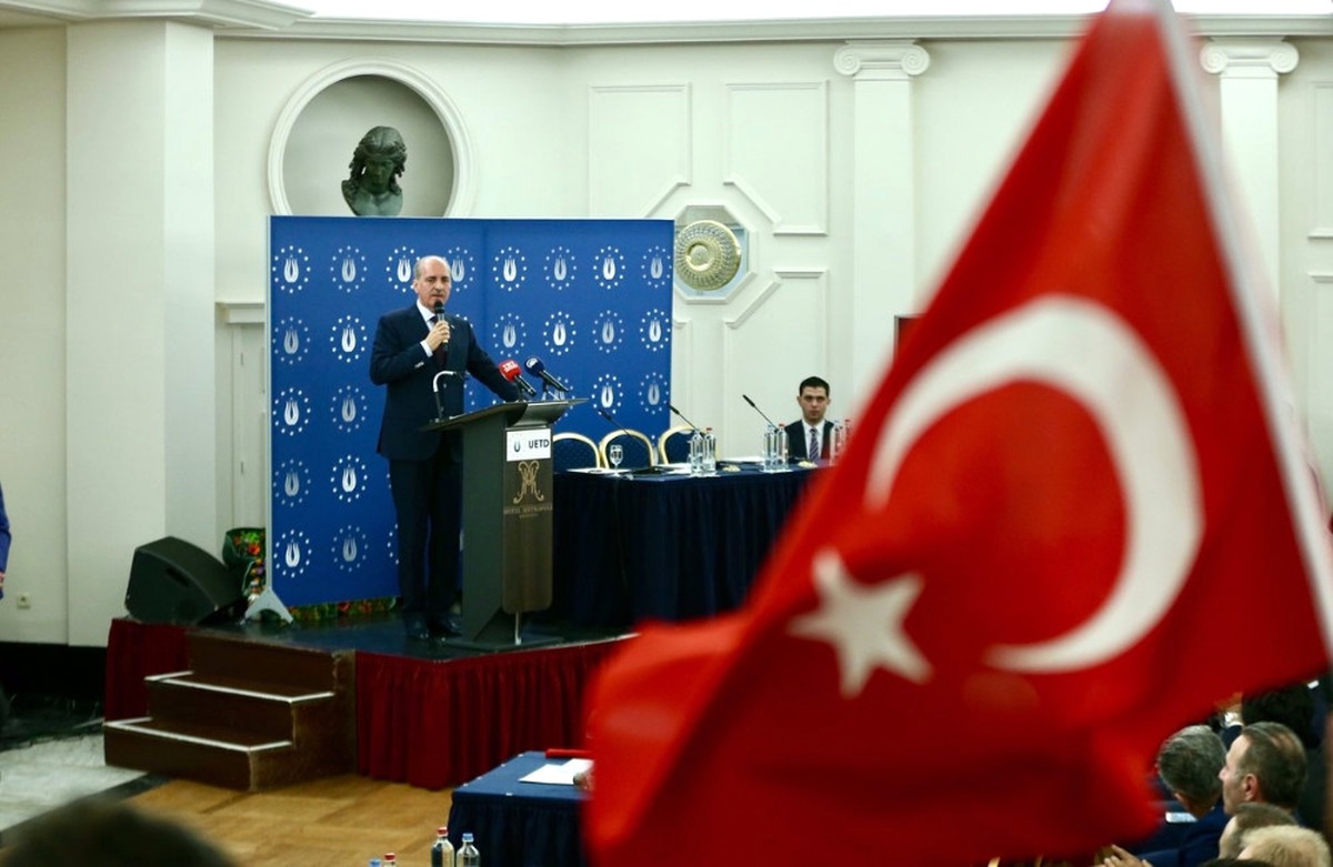 Kurtulmuş, Brüksel\'de Demokrasi ve Milli Birlik Günü Etkinliğine Katıldı