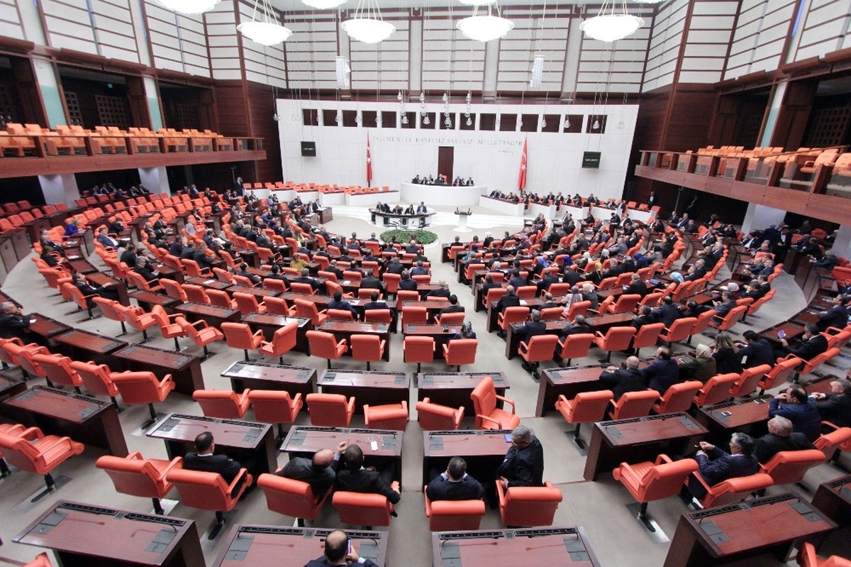 Meclis Iç Tüzük Teklifi Alt Komisyona Sevk Edildi