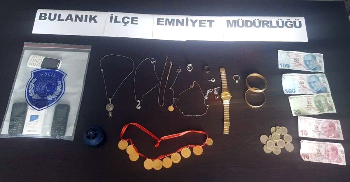 Muş\'ta Hırsızlık Yapan 2 Kadın Yakalandı