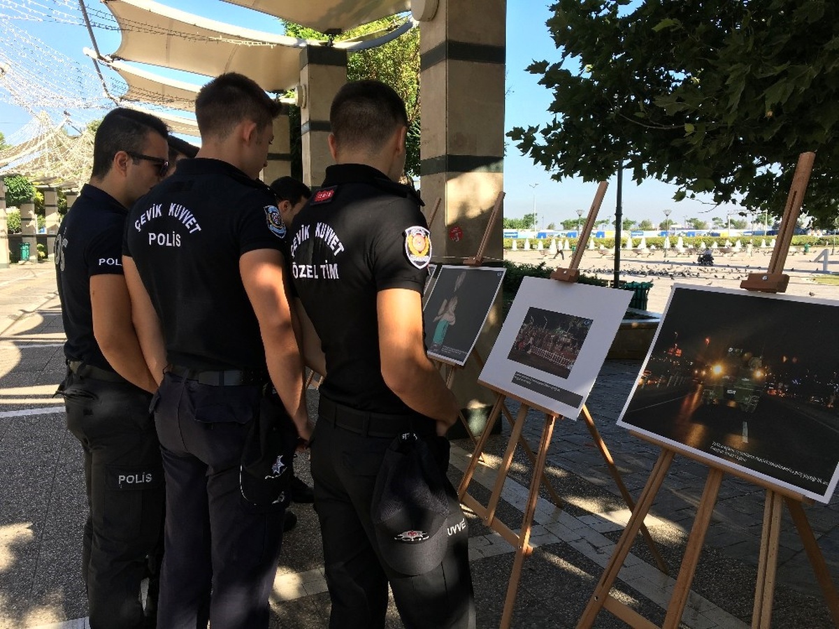 O Gecenin Kahramanları İha\'nın 15 Temmuz Sergisini Gezdi