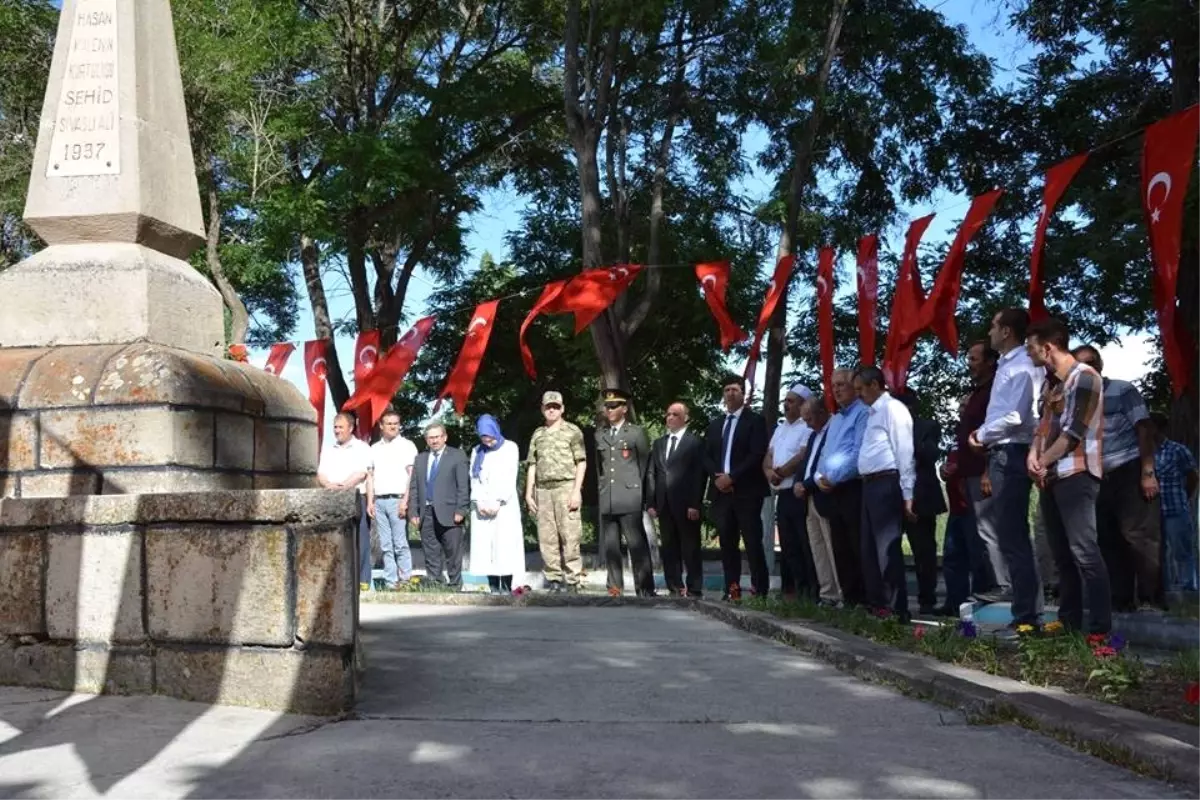 Pasinler Protokolünden Şehitliğe Ziyaret