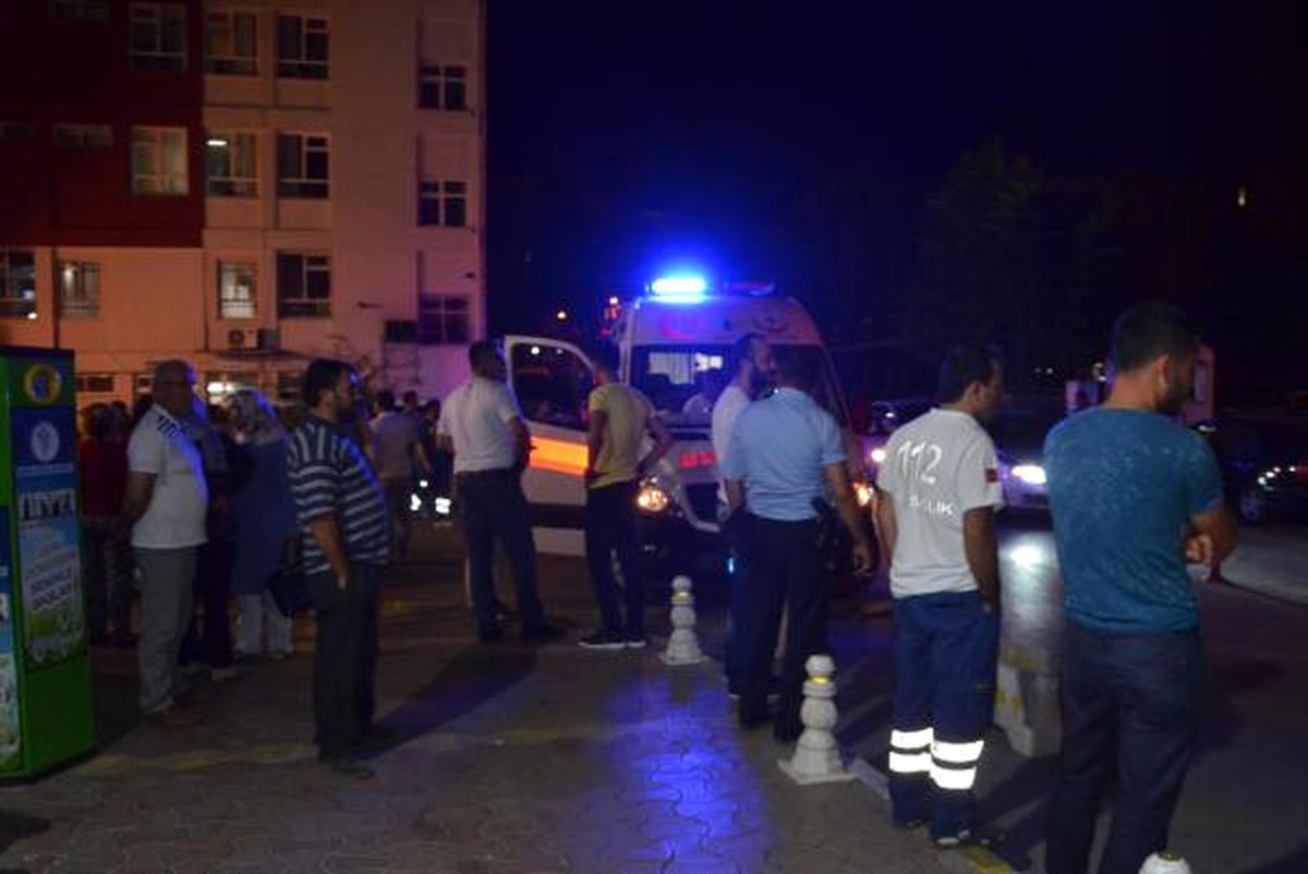Sevgilisi Terk Edince Hastanede İntihara Kalkıştı