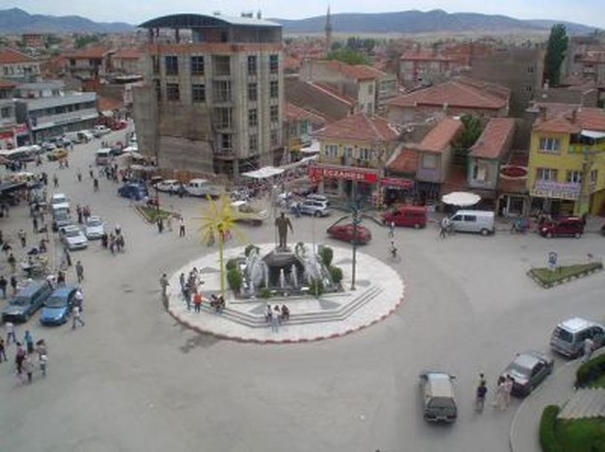 15 Temmuz Günü Cumhuriyet Meydanı Trafiğe Kapatılacak