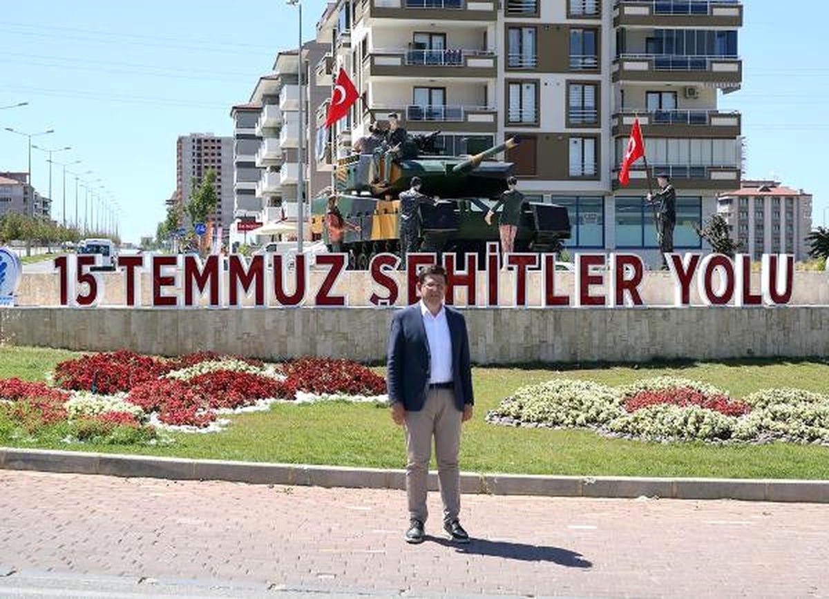 15 Temmuz\'un Sembolü, Denizli\'de Anıt Oldu