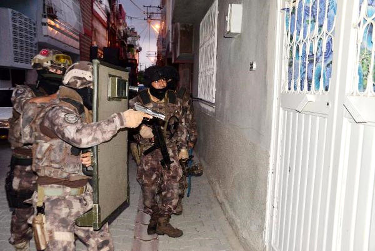 Adana\'da Deaş Operasyonu: 5 Gözaltı