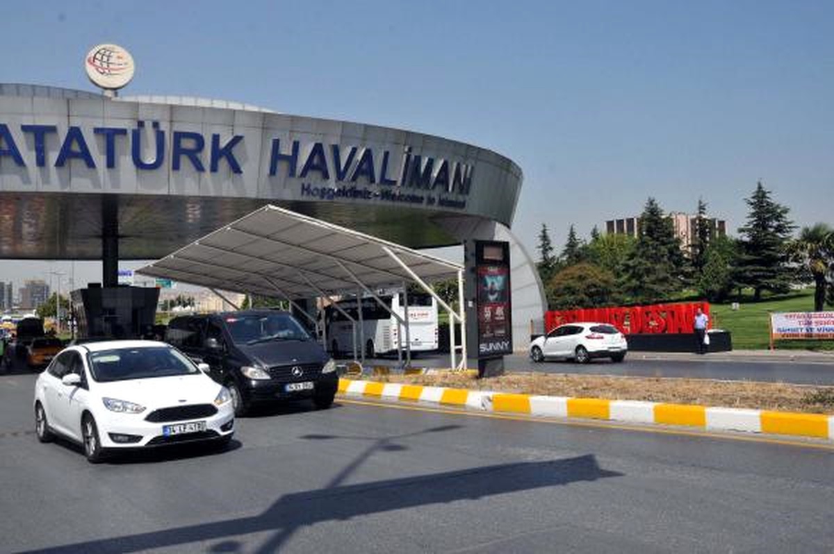 Atatürk Havalimanı\'nda 15 Temmuz Hazırlığı