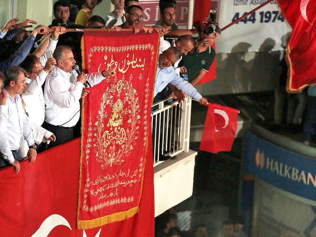 Başkan Zolan, "Meydanlar Şahidimiz Oldu, Unutmayacağız, Unutturmayacağız"
