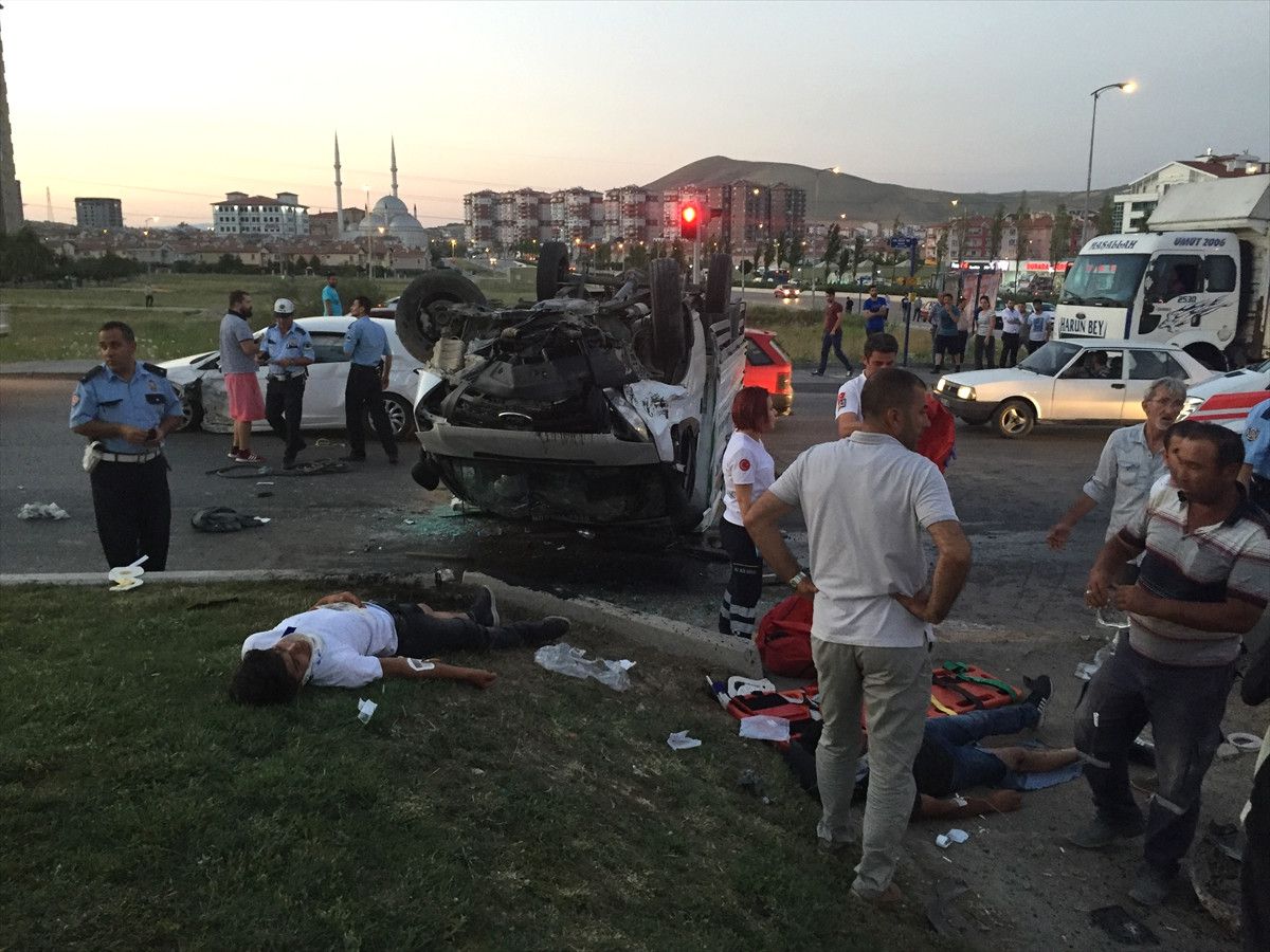 Başkentte Trafik Kazası: 4 Yaralı