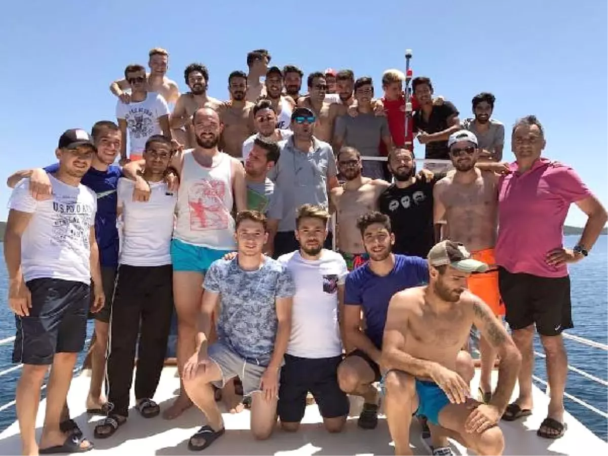 Bergama Belediyespor\'un Deniz Keyfi