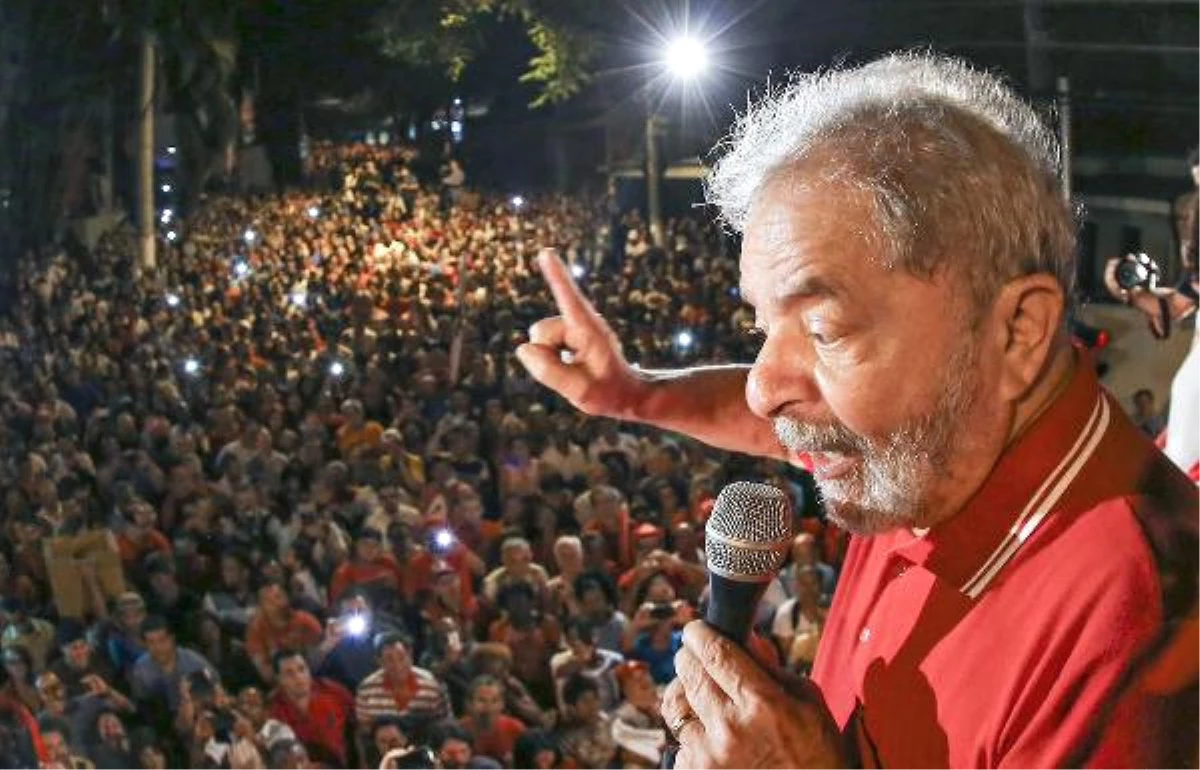 Brezilya\'nın Efsanevi Başkanı Lula\'ya 9 Yıl Hapis