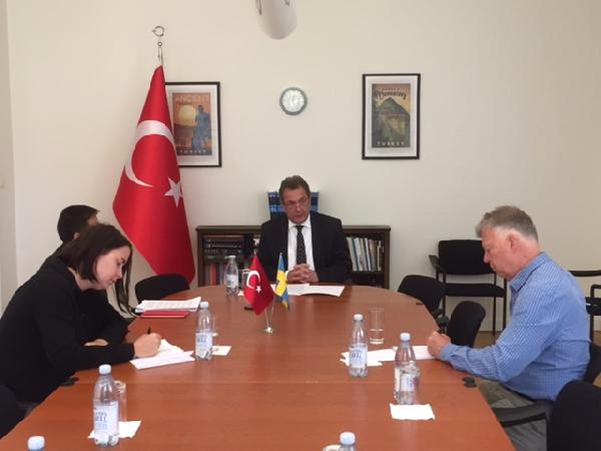 Büyükelçi Kaya Türkmen İsveç Medyasına 15 Temmuz\'u Anlattı