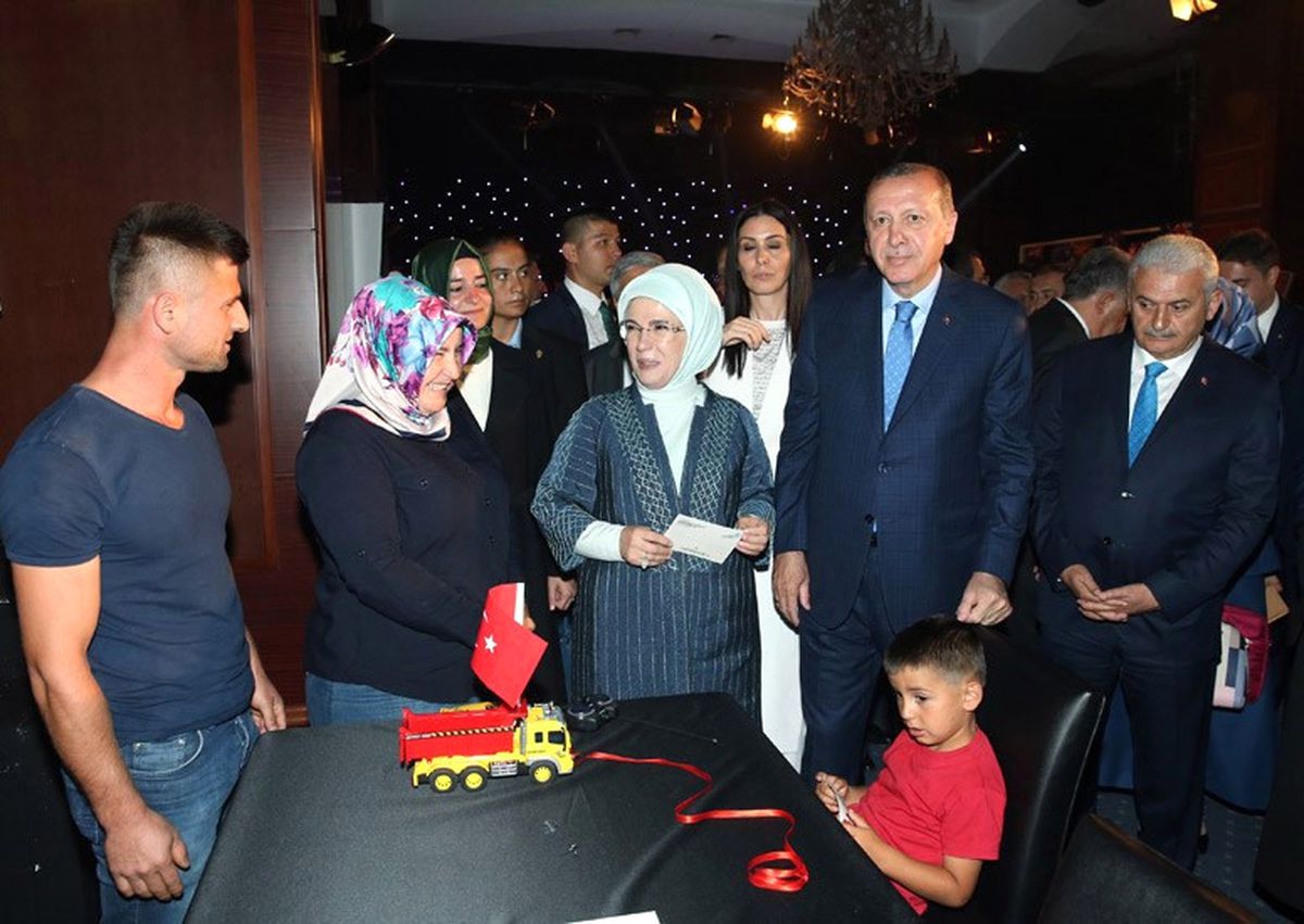 Erdoğan\'dan 15 Temmuz\'un Sembolü Minik Utku Enes\'e Özel İlgi