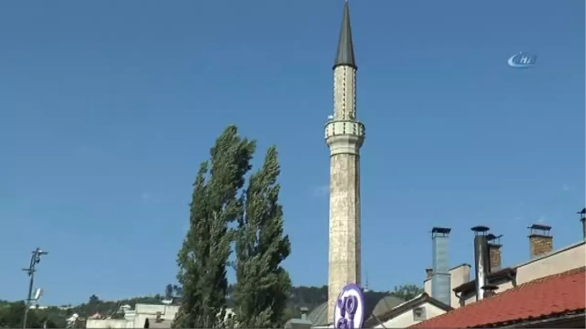 Eyüplü Gençler, Saraybosna\'da "15 Temmuz" ve "Srebrenitsa" İçin Yürüdü