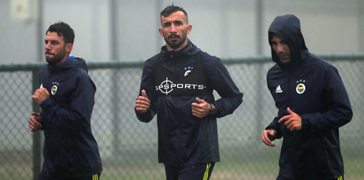 Fenerbahçe\'de 3 Futbolcu Takımdan Ayrı Çalıştı