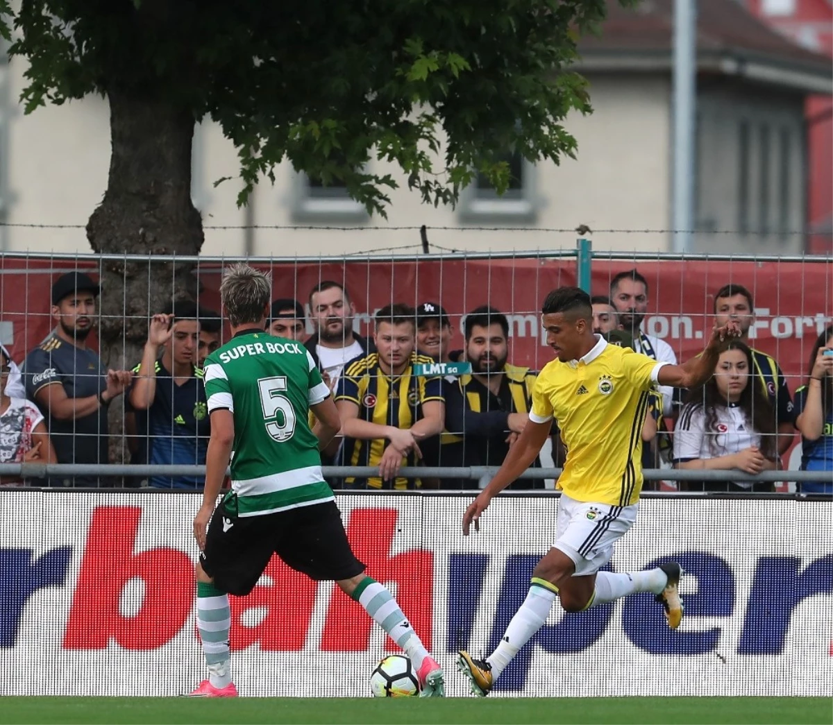 Fenerbahçe, Sporting Lisbon\'a 2-1 Kaybetti