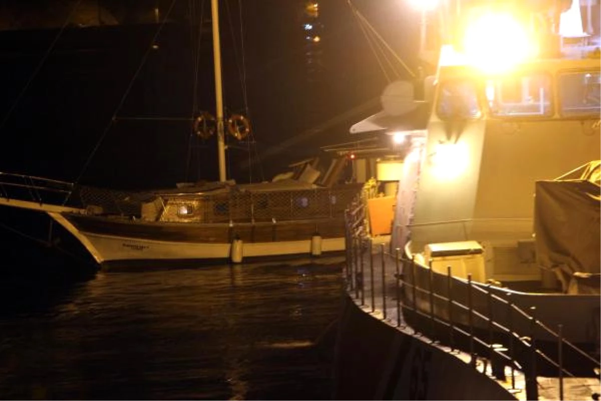 Firari Fetö\'cüler Tekneyle Yunanistan\'a Kaçmaya Çalışırken Yakalandı