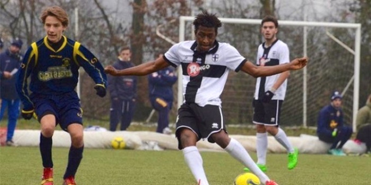 Genç Futbolcu Annesini ve Kardeşini Öldürdü