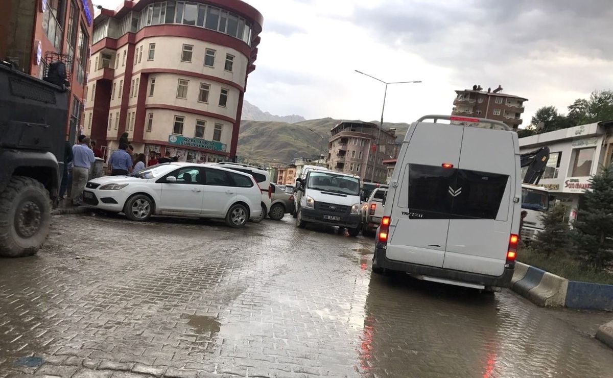 Hakkari\'de Araç Park Sorunu