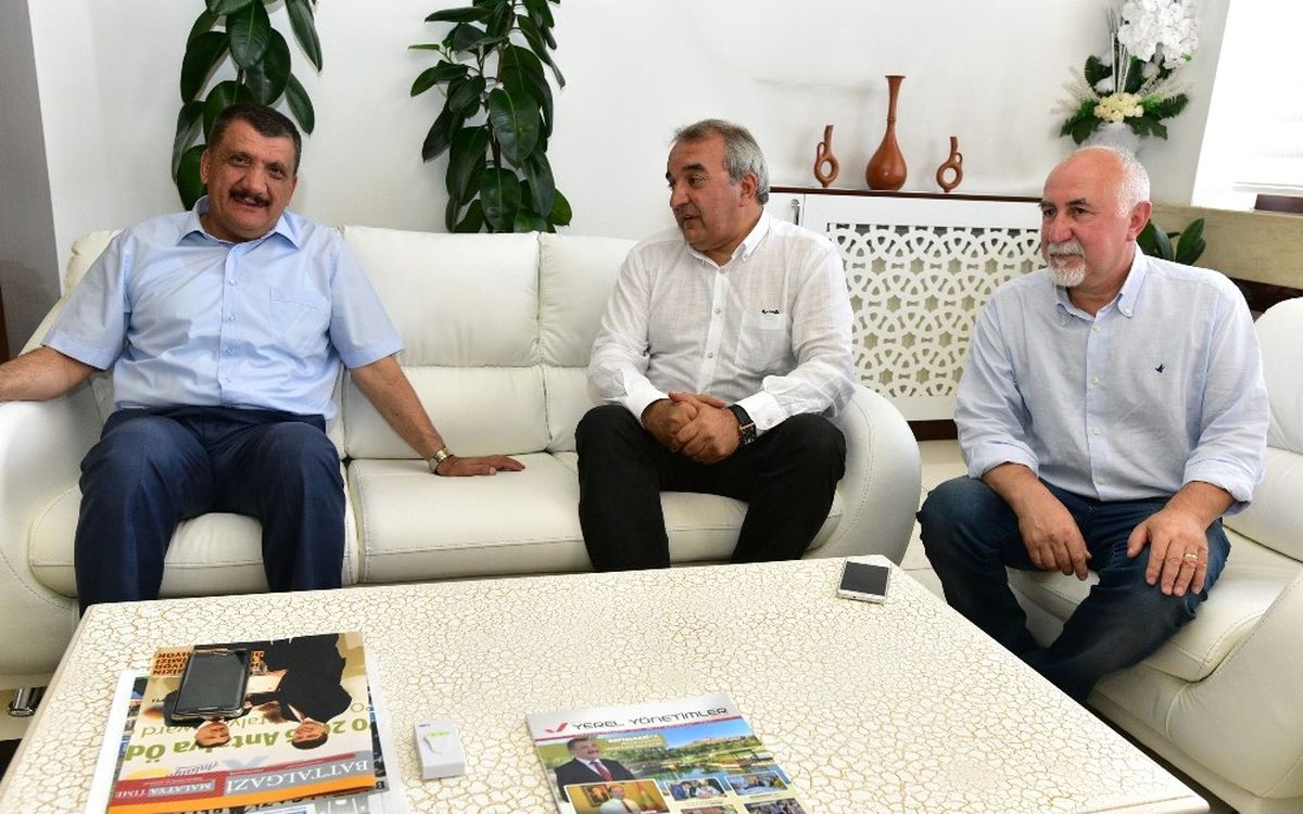 Hayder Başkanı Çizmeci\'den Gürkan\'a Ziyaret