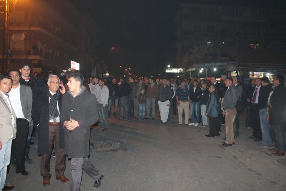 Hırsızlık Olayı Mahalleliyi Sokağa Döktü