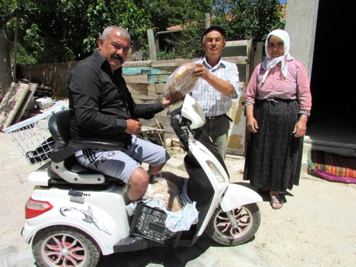 İki Ayağını Kaybetmesine Rağmen Yaşama Sıkı Sıkı Sarıldı