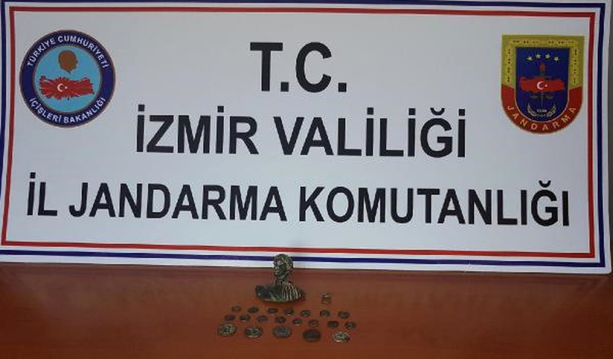 İzmir\'de Tarihi Eser Kaçakçısı Özbek Kadına Gözaltı