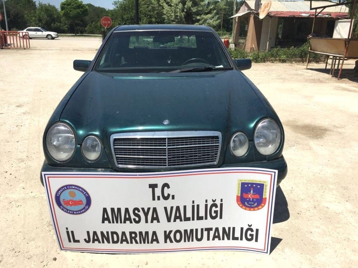 Kaçak Otomobil Amasya\'da Yakalandı