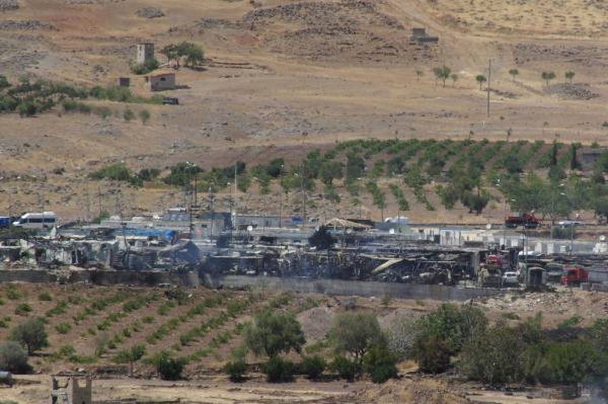 Kilis\'te Askerlerin Kaldığı Konteynerlerde Yangın (6)