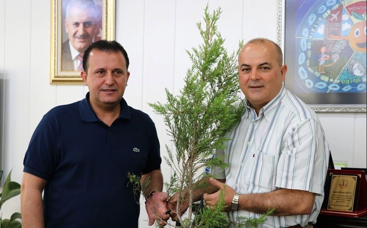 Menderes\'te Onlarca Hektar Yanmıştı, Taksicilerden Destek Geldi